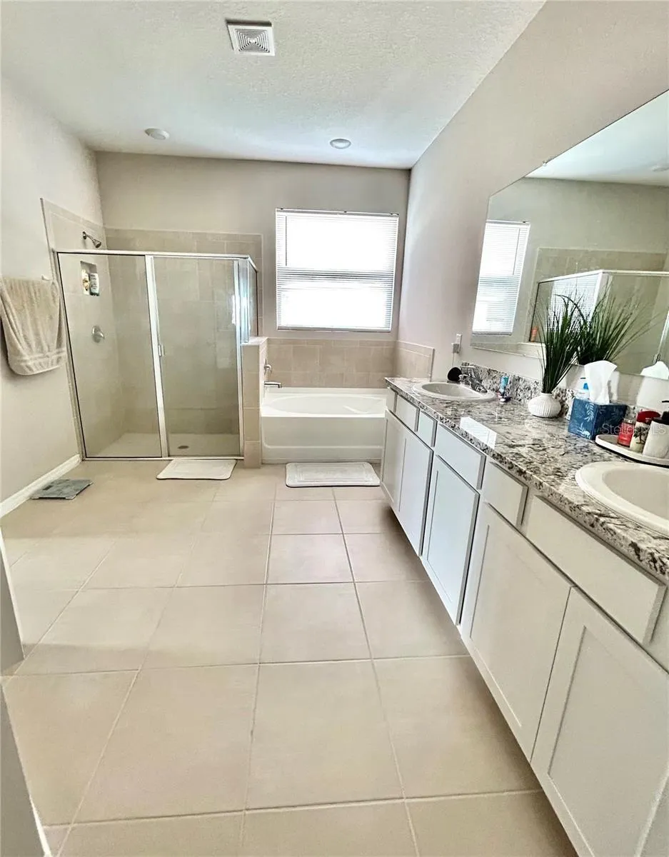 6853 SE 3RD LOOP ocala, FL 34472
