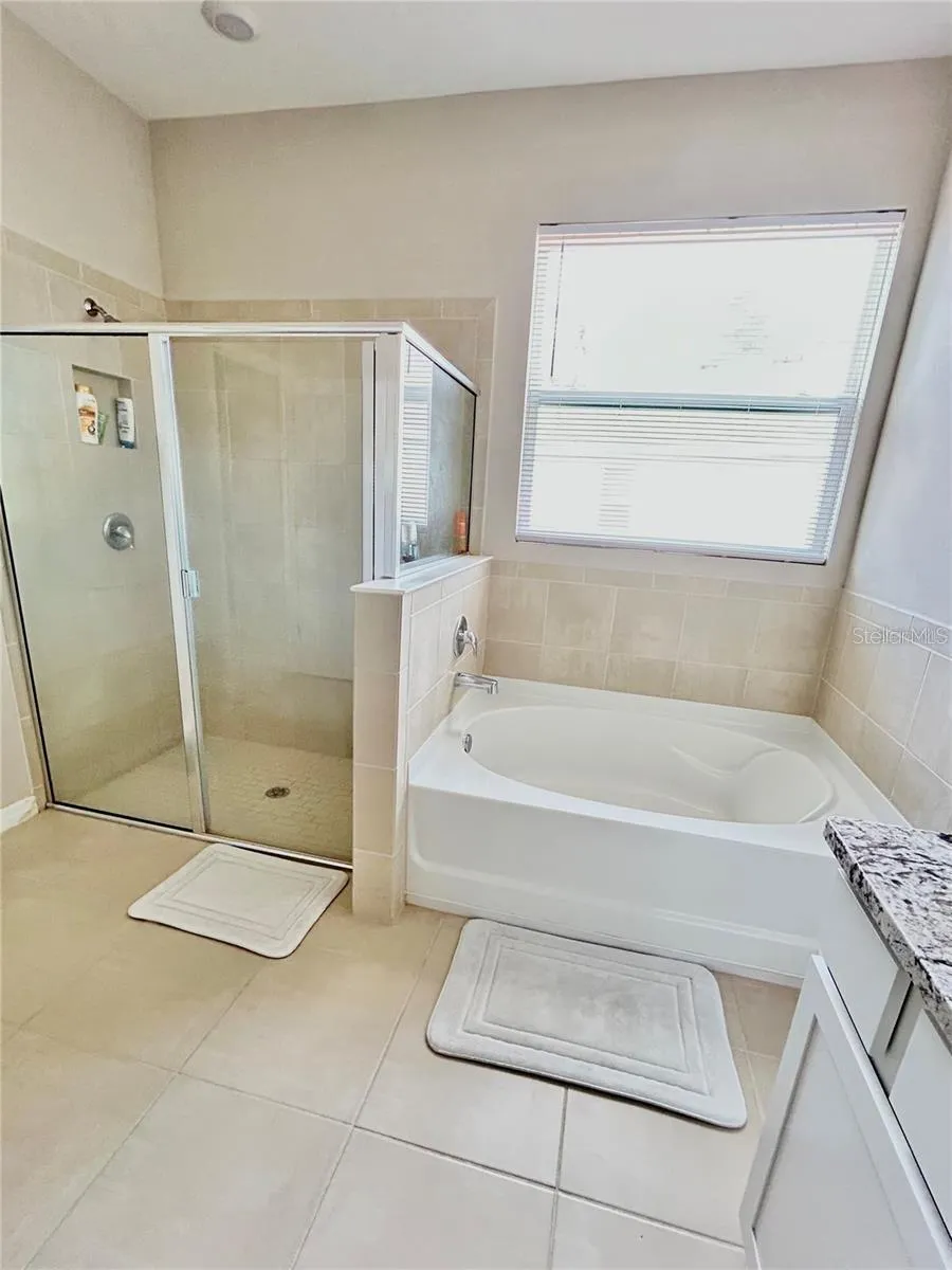 6853 SE 3RD LOOP ocala, FL 34472