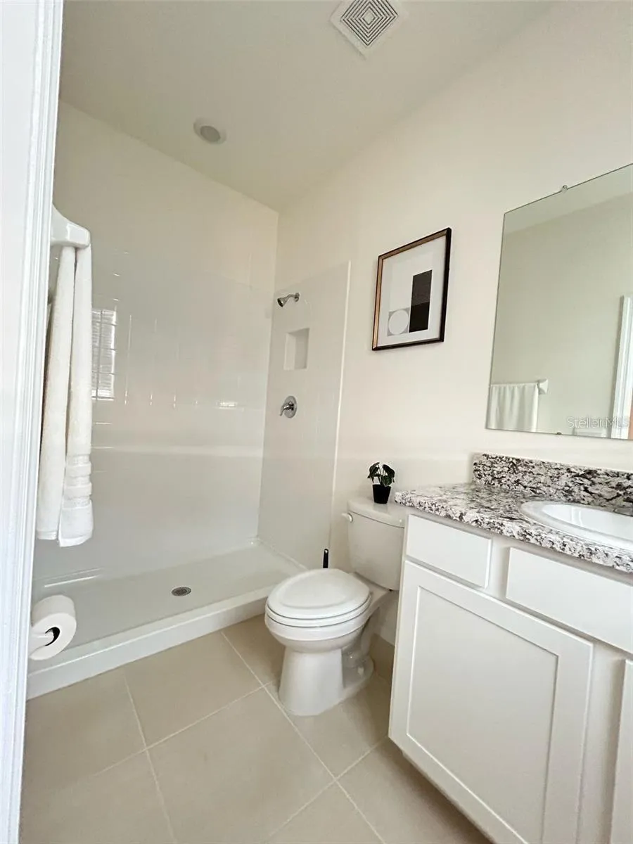 6853 SE 3RD LOOP ocala, FL 34472