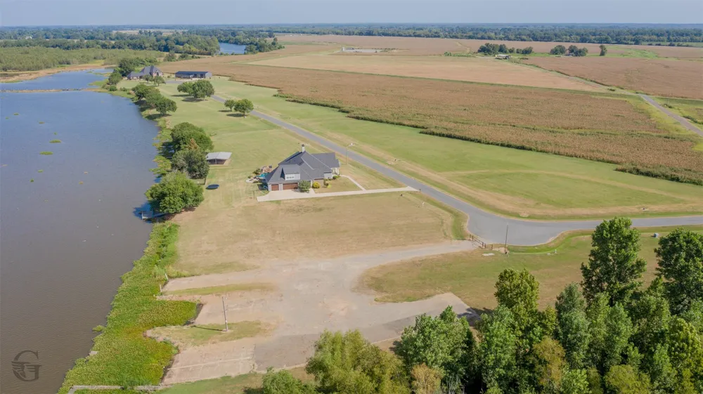 JT WHITE Elm Grove, LA 71051