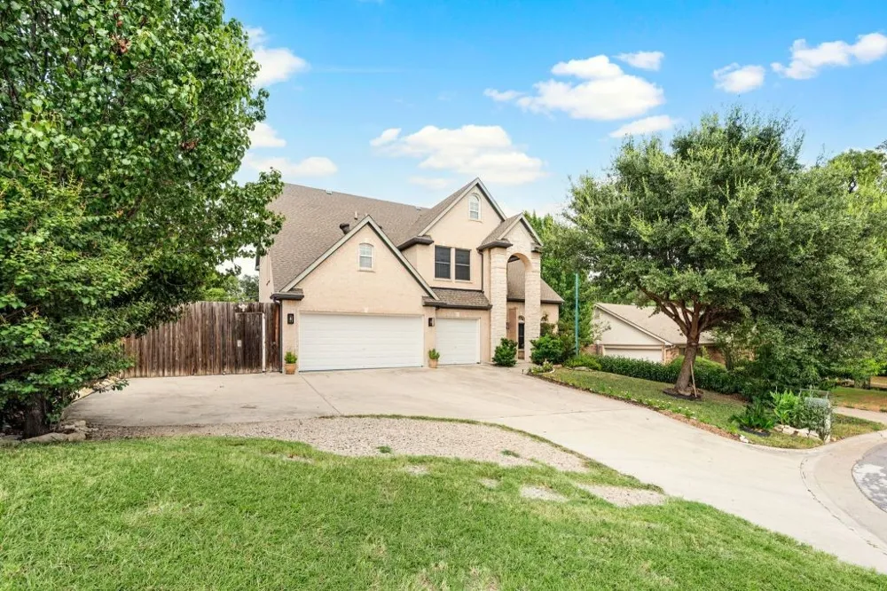 5132 Pearl Drive North Richland Hills, TX 76180