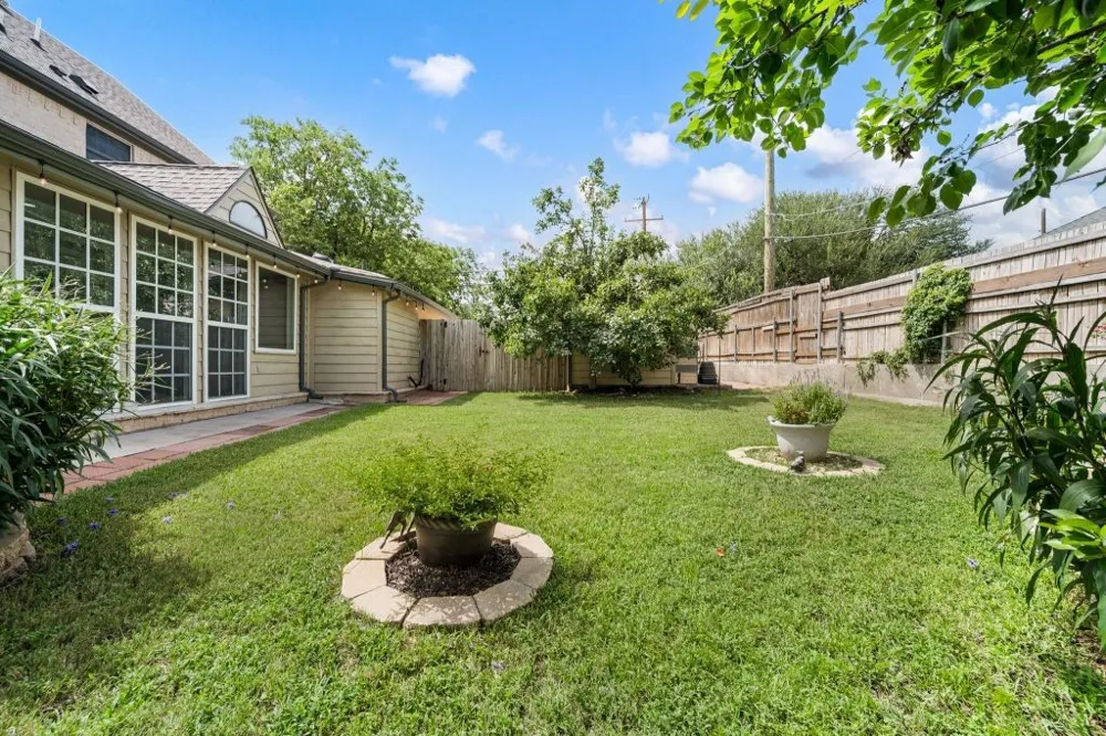5132 Pearl Drive North Richland Hills, TX 76180