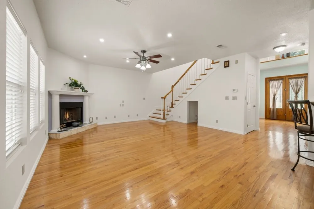 5132 Pearl Drive North Richland Hills, TX 76180