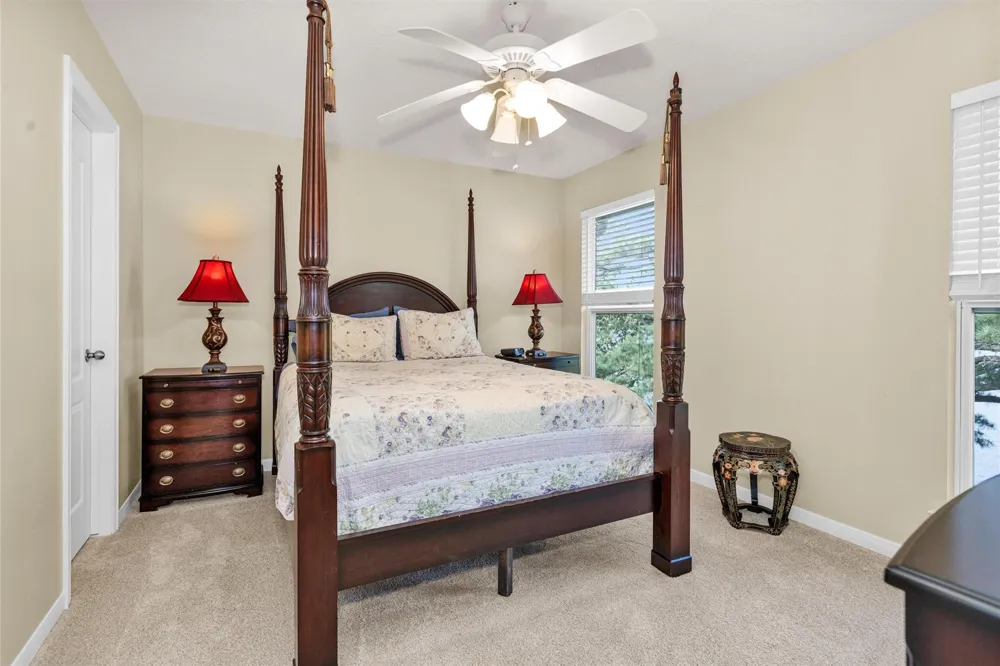 1502 Wimbledon Drive Huntsville, TX 77340