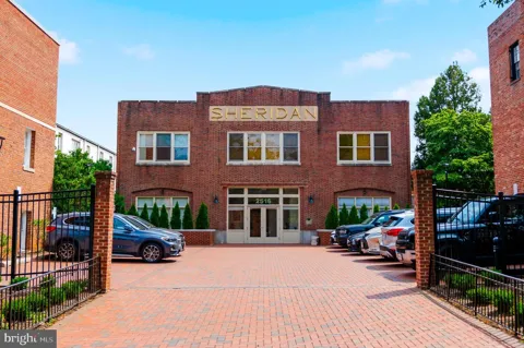 2516 Q STREET NW #Q305
