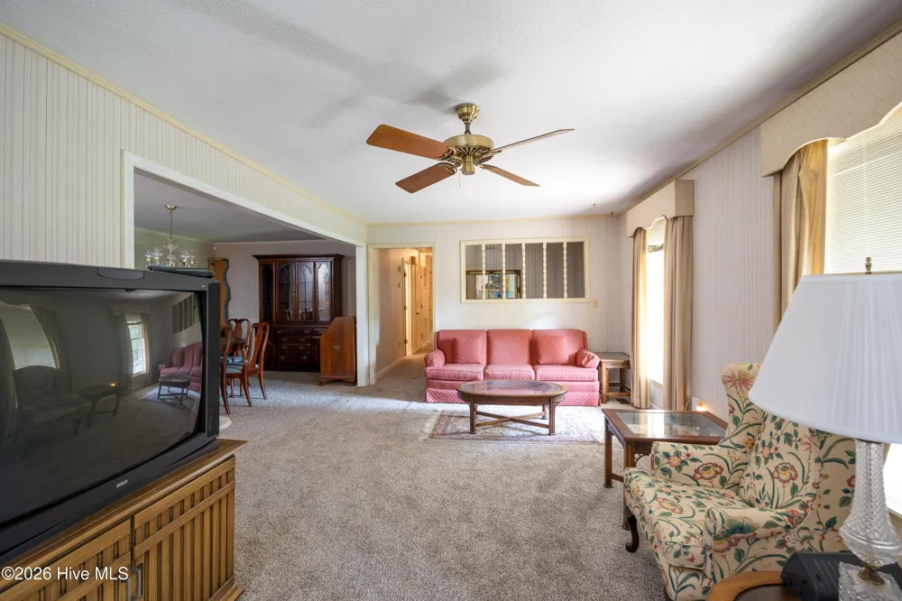 507 Parker Drive Clinton, NC 28328