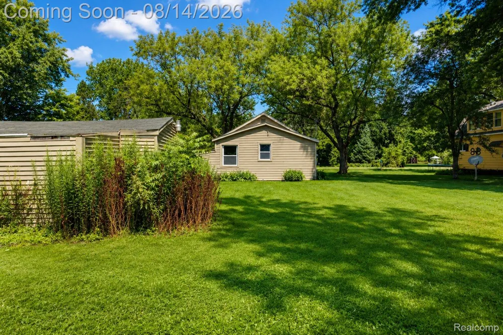 3369 Cleveland Street Port Huron Charter Township, MI 48060