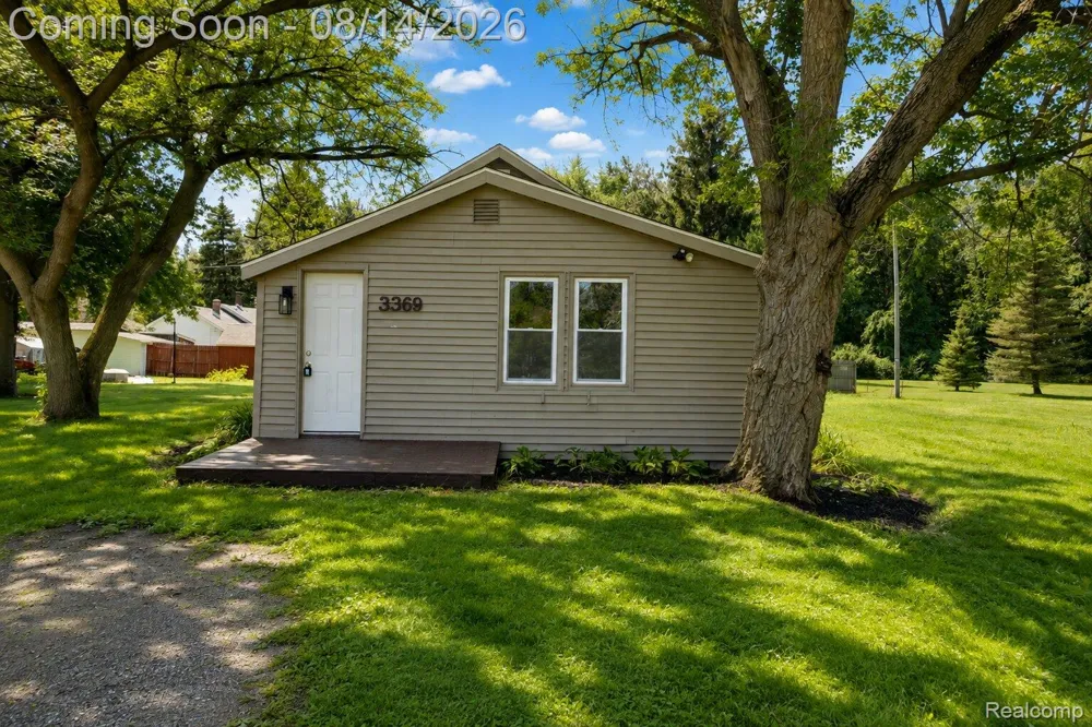 3369 Cleveland Street Port Huron Charter Township, MI 48060
