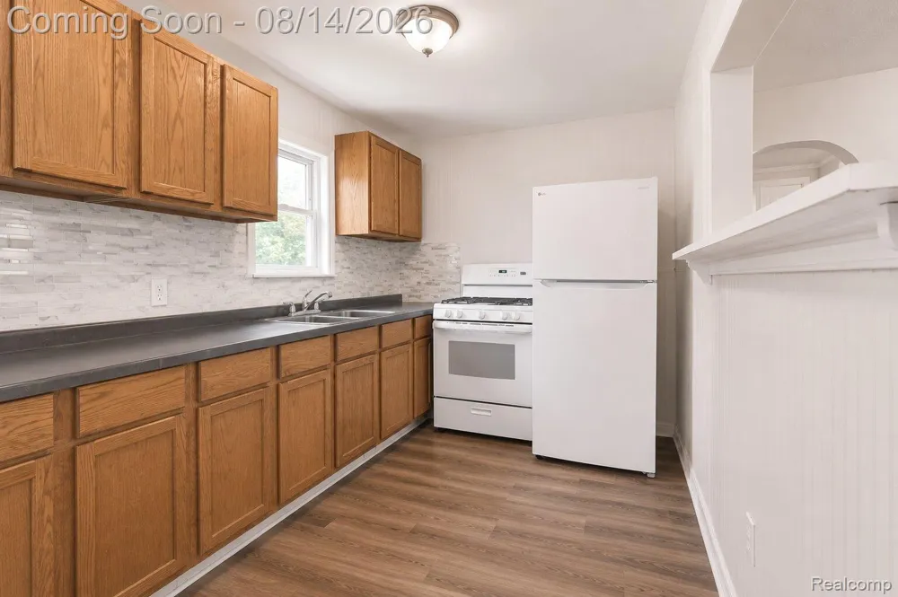 3369 Cleveland Street Port Huron Charter Township, MI 48060