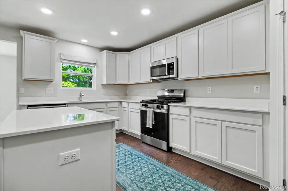 14502 Laurelwood Drive Van Buren Charter Township, MI 48111