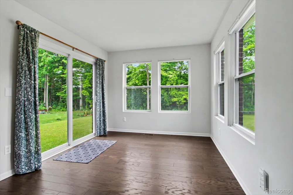 14502 Laurelwood Drive Van Buren Charter Township, MI 48111
