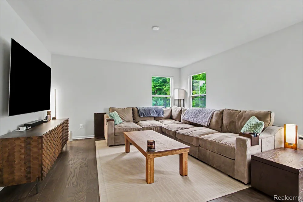 14502 Laurelwood Drive Van Buren Charter Township, MI 48111