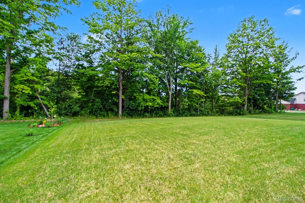 14502 Laurelwood Drive Van Buren Charter Township, MI 48111