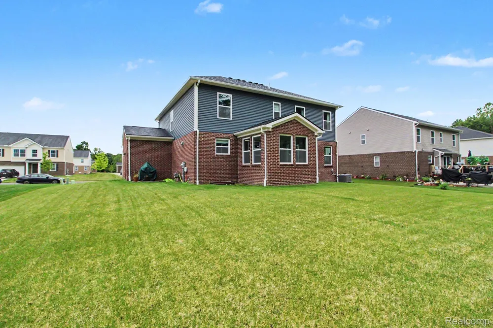 14502 Laurelwood Drive Van Buren Charter Township, MI 48111