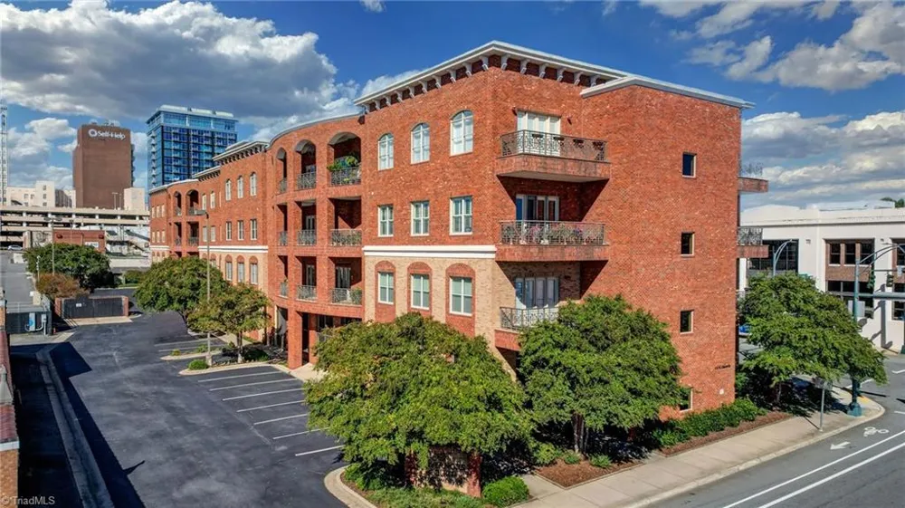113 Church Street #312 Greensboro, NC 27401