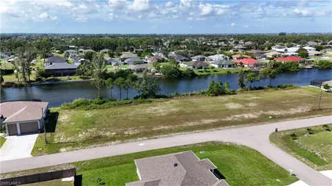 2412 NW 25th Terrace