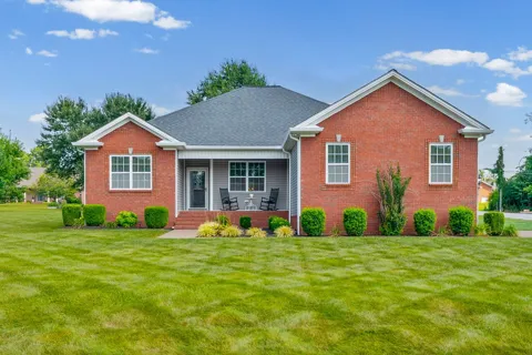 201 Quincy Dr