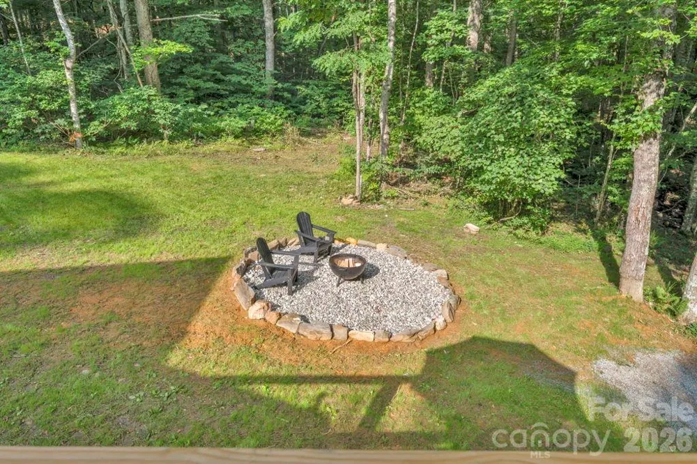 2281 Old Nc Highway 16 Highway Jefferson, NC 28640