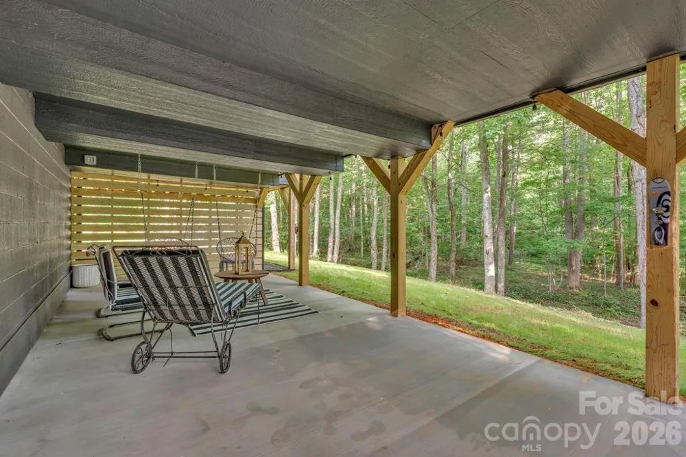 2281 Old Nc Highway 16 Highway Jefferson, NC 28640