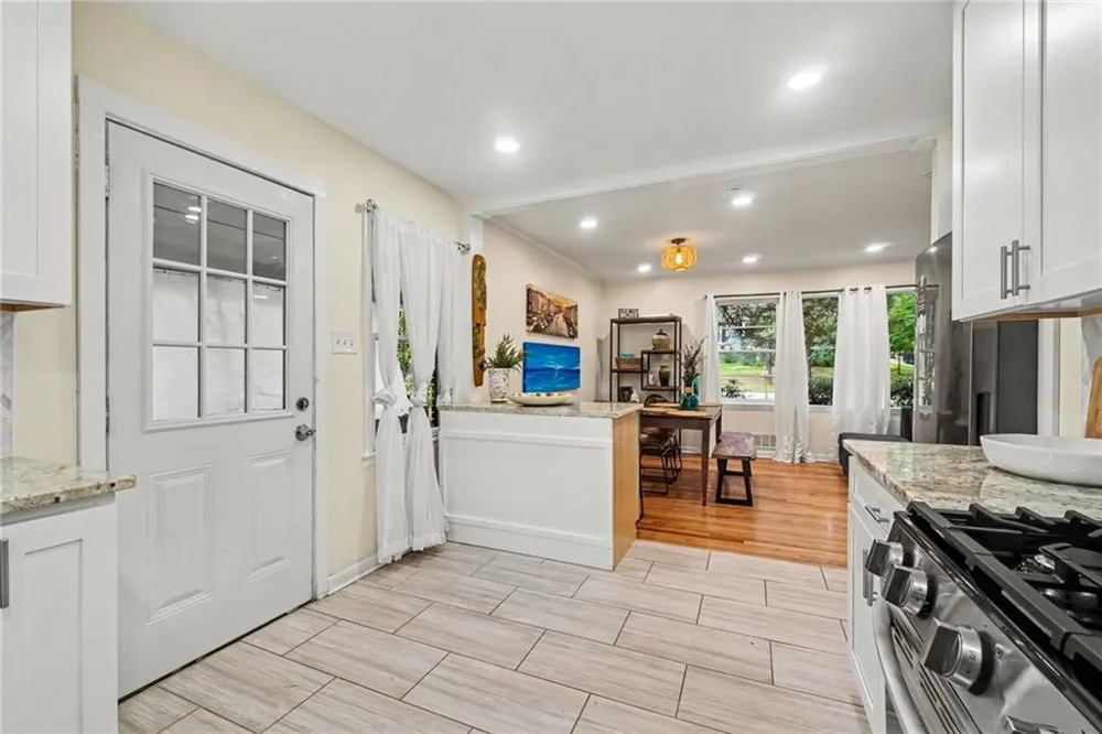 1657 Mcclelland Avenue East Point, GA 30344