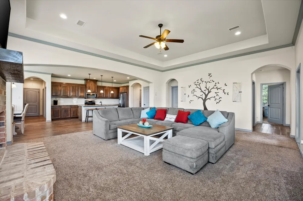 10551 County Road 155a Kaufman, TX 75142