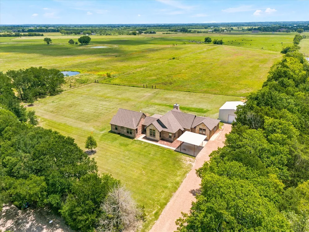10551 County Road 155a Kaufman, TX 75142