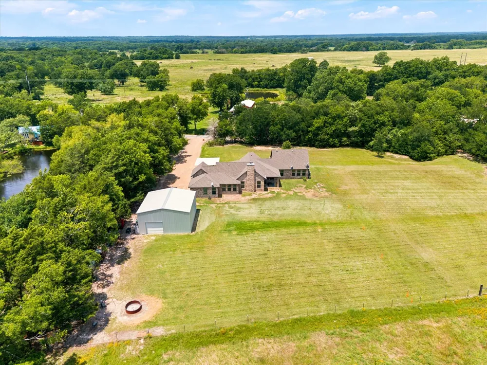 10551 County Road 155a Kaufman, TX 75142