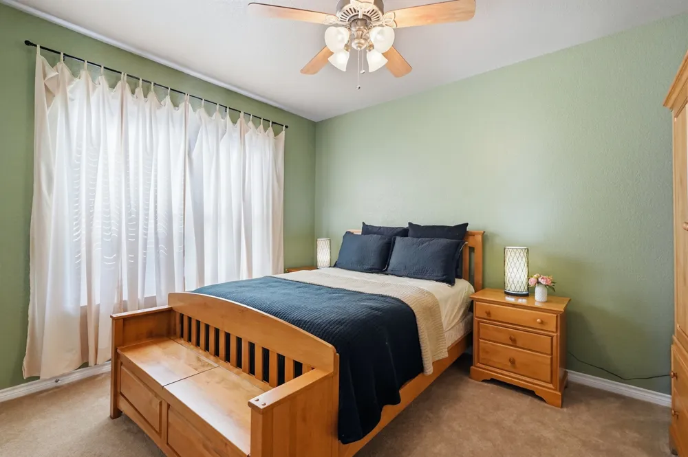 812 Peach Lane Burleson, TX 76028