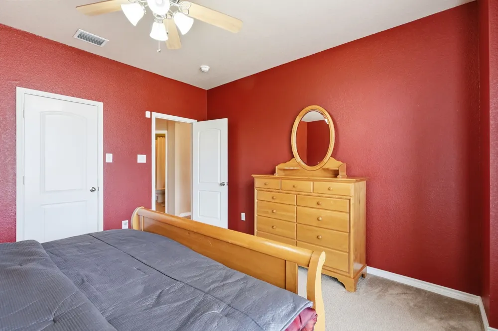 812 Peach Lane Burleson, TX 76028