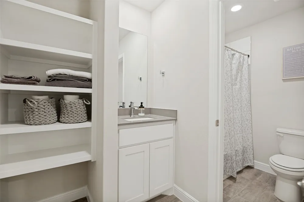 1337 Rolling Meadows Drive Cedar Hill, TX 75104