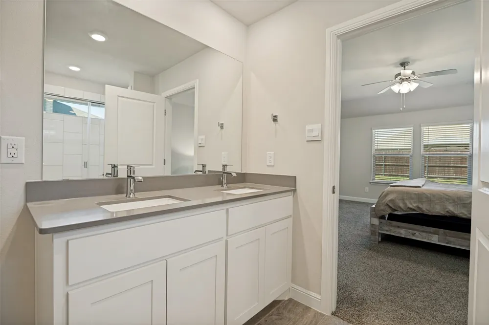 1337 Rolling Meadows Drive Cedar Hill, TX 75104