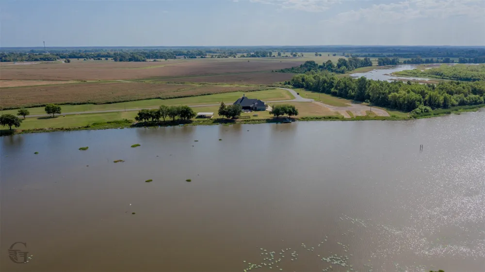 498 Jt White Road Elm Grove, LA 71051