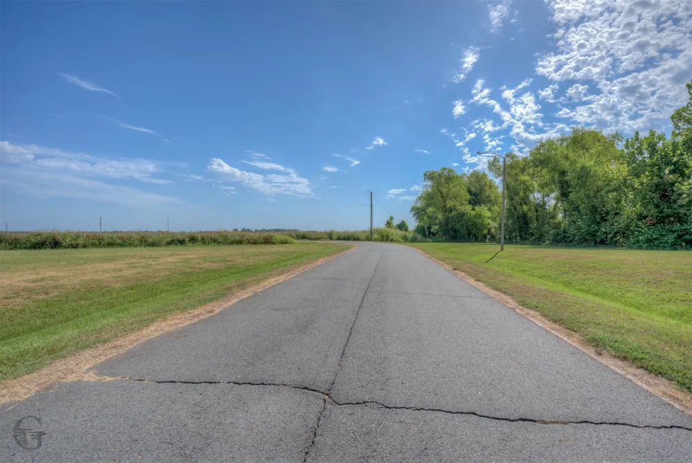 498 Jt White Road Elm Grove, LA 71051