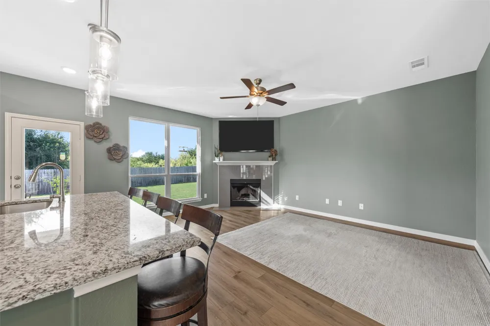 6940 Sulphur Court China Spring, TX 76633