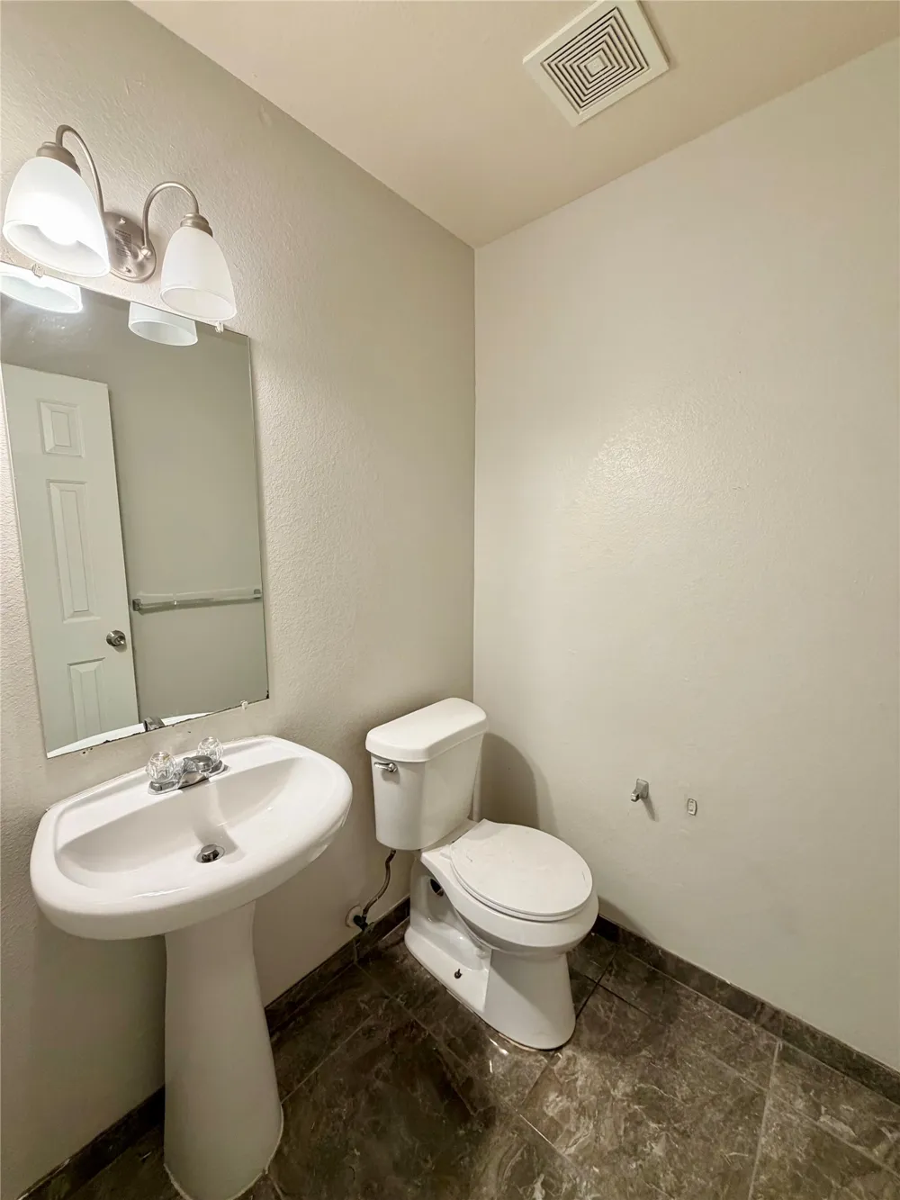 2732 Ingram Circle Mesquite, TX 75181