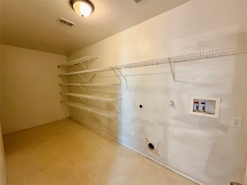 2732 Ingram Circle Mesquite, TX 75181