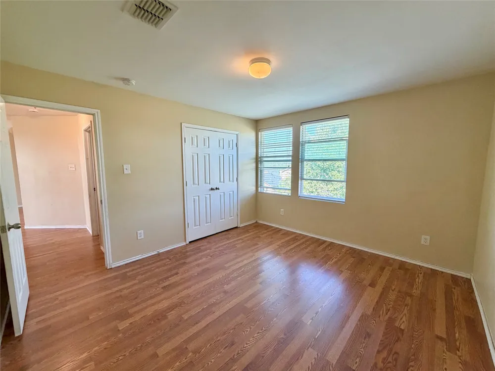 2732 Ingram Circle Mesquite, TX 75181