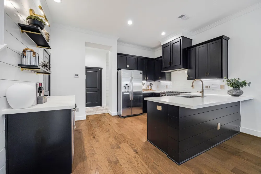 5537 Petty Street Houston, TX 77007