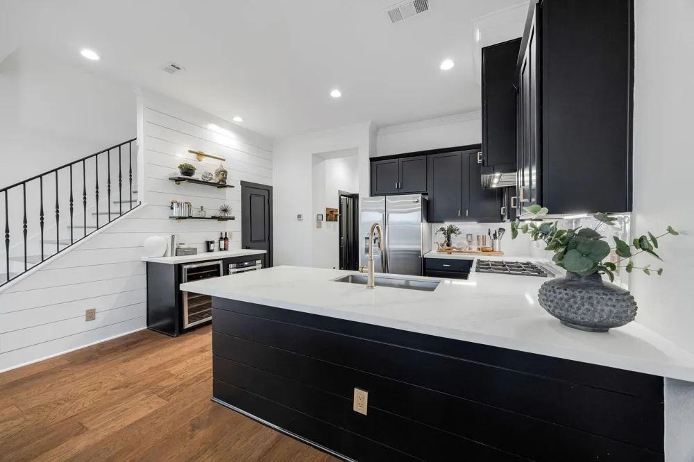 5537 Petty Street Houston, TX 77007
