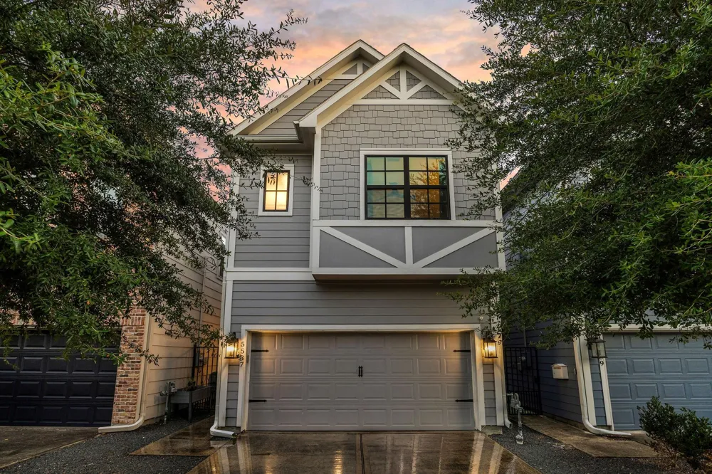 5537 Petty Street Houston, TX 77007