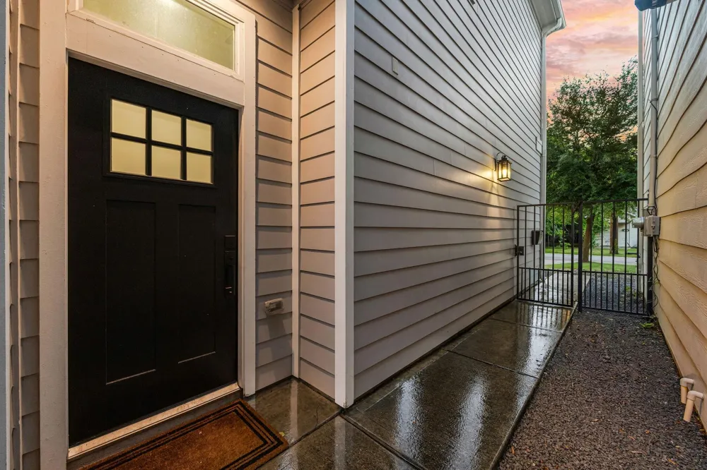 5537 Petty Street Houston, TX 77007