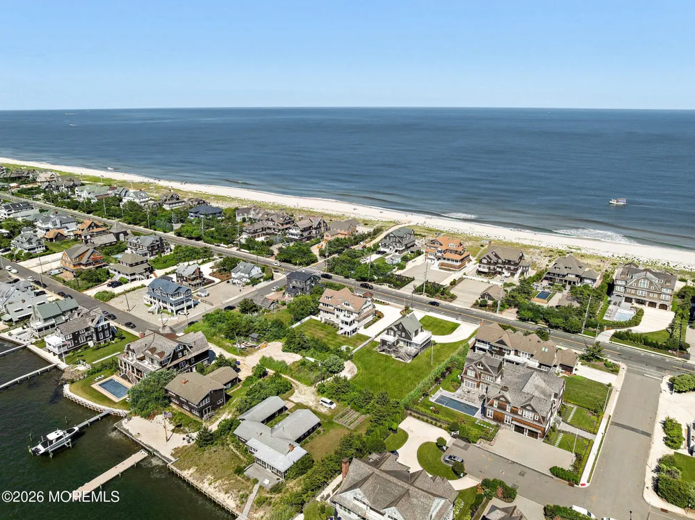 1406 Ocean Avenue Mantoloking, NJ 08738