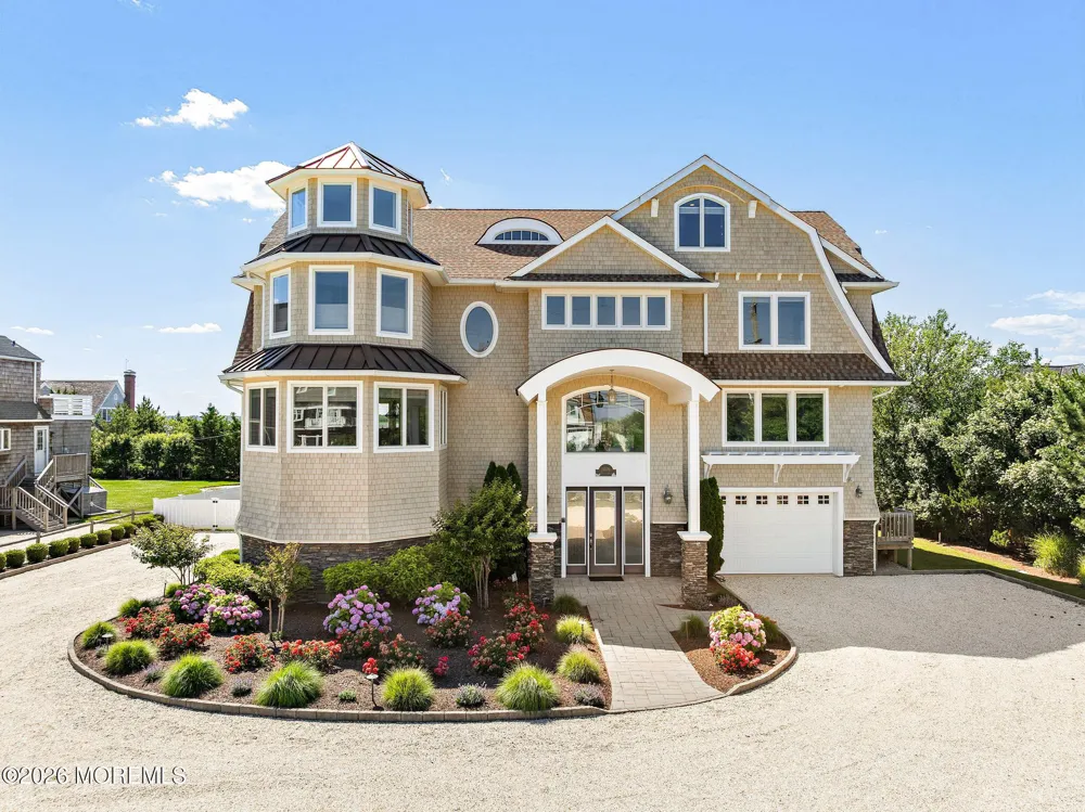 1406 Ocean Avenue Mantoloking, NJ 08738