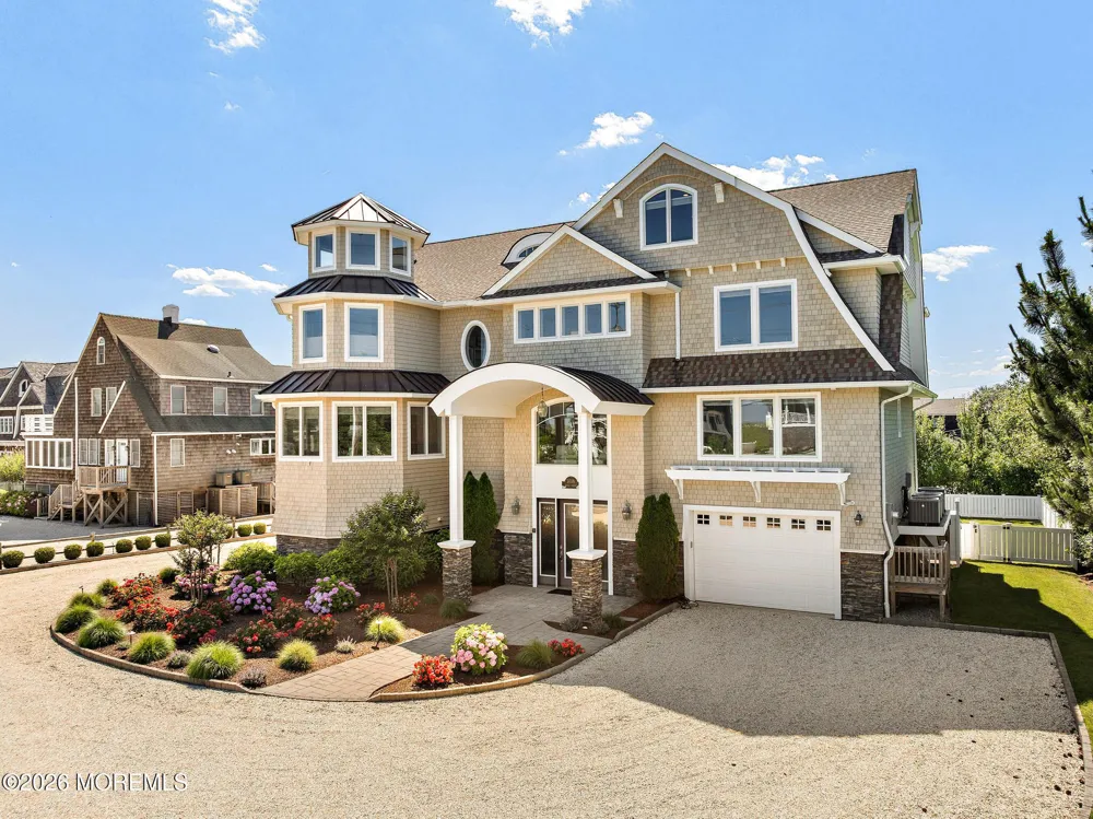 1406 Ocean Avenue Mantoloking, NJ 08738