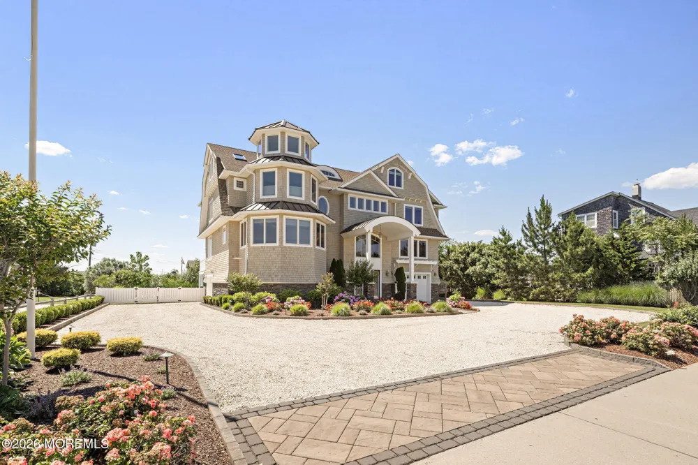 1406 Ocean Avenue Mantoloking, NJ 08738