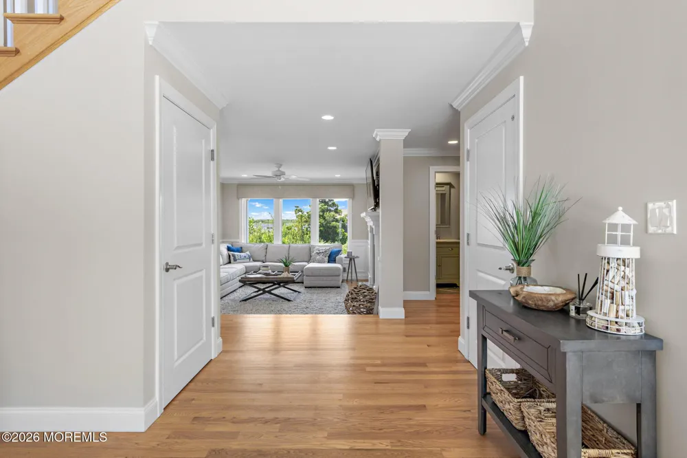 1406 Ocean Avenue Mantoloking, NJ 08738