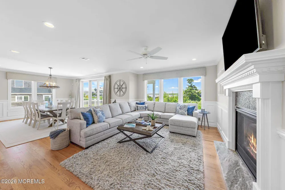 1406 Ocean Avenue Mantoloking, NJ 08738
