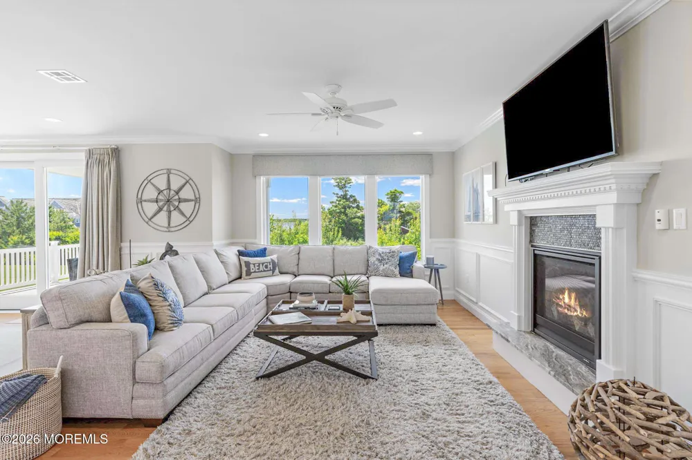 1406 Ocean Avenue Mantoloking, NJ 08738
