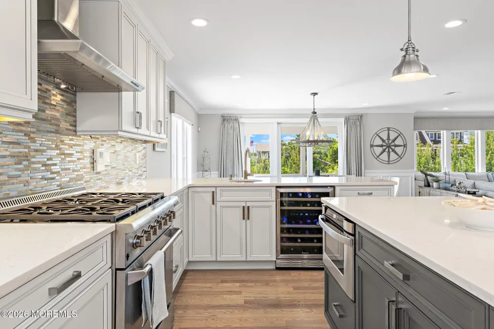 1406 Ocean Avenue Mantoloking, NJ 08738