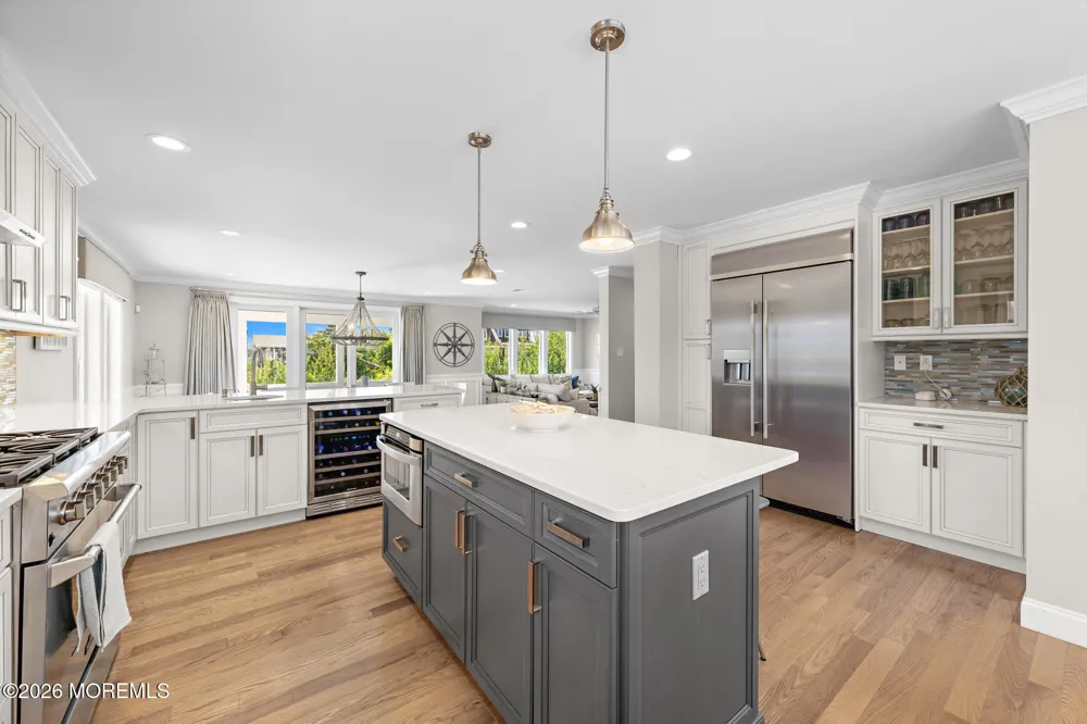 1406 Ocean Avenue Mantoloking, NJ 08738